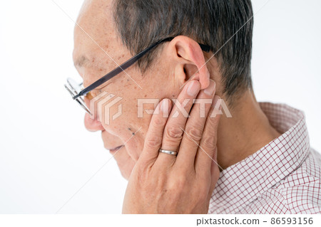 Senior ear deafness 86593156