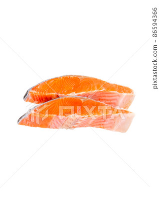 Thick slices of sweet-salt silver salmon fillet [material for leaflets] 86594366