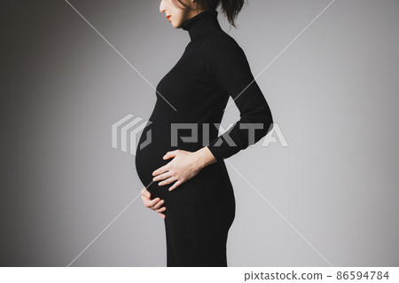孕婦照黑色針織連衣裙 86594784