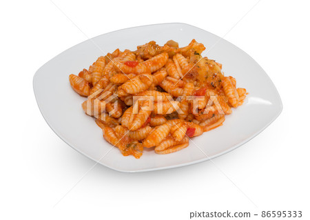 Macaroni with tomato sauce 86595333