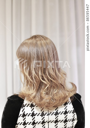 Feminine beige without bleach Feminine beige without bleach 86595447