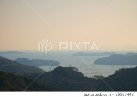 Mushiage Bay at the end of the year as seen from the Setouchi Citizen's Forest 1 Setouchi City, Okayama Prefecture Mushiage Bay at the end of the year as seen from the Setouchi Citizen's Forest 1 Setouchi City, Okayama Prefecture 86595448