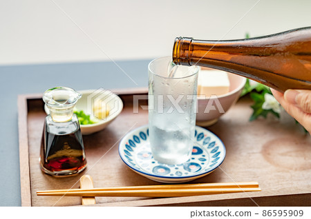 夏天的清酒和冷豆腐 86595909
