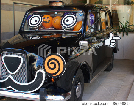 偽裝成萬聖節的汽車 86598894