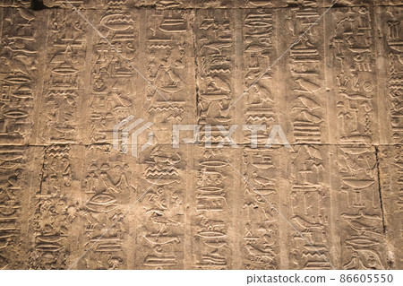 Bas-reliefs of the ancient Temple of Horus in Edfu, Egypt Bas-reliefs of the ancient Temple of Horus in Edfu, Egypt 86605550