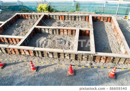 Home foundation work 86609340