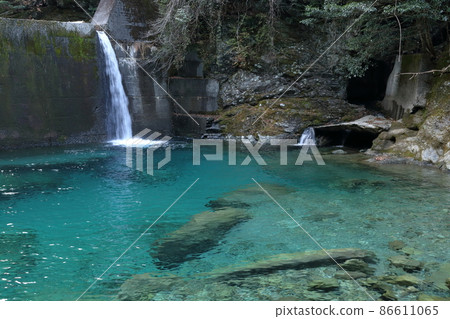 安井溪谷沙房水壩景觀(高知縣仁淀川町) 安井溪谷沙房水壩景觀(高知縣仁淀川町) 86611065