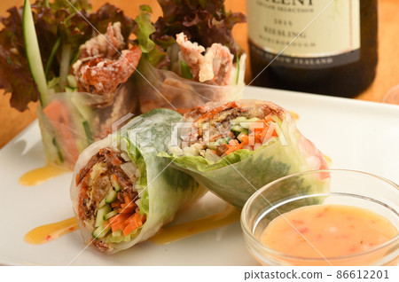 Raw spring roll Raw spring roll 86612201