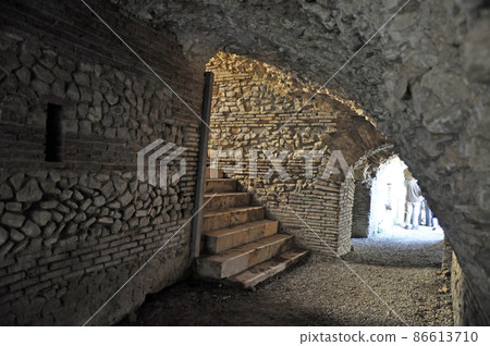 阿爾巴尼亞杜拉斯拜占庭帝國圓形劇場遺址地下結構遺址 阿爾巴尼亞杜拉斯拜占庭帝國圓形劇場遺址地下結構遺址 86613710