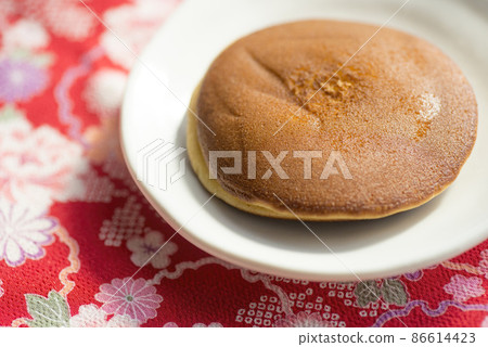 具有日式形象的銅鑼燒 86614423