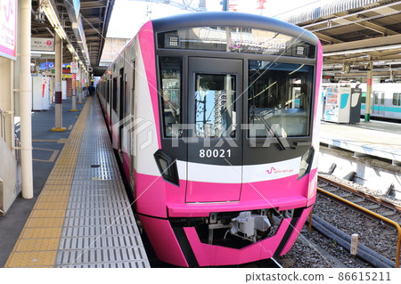 新京成線松戶站停靠80000型新車松戶站松戶千葉縣松戶市 新京成線松戶站停靠80000型新車松戶站松戶千葉縣松戶市 86615211