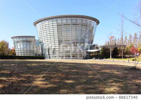 Fukui City Art Museum 86617340