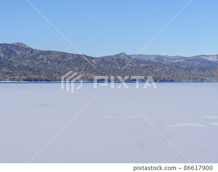 Frozen Lake 6 Lake Akan 86617900