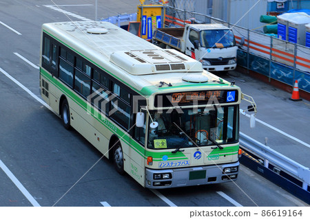 Osaka Umeda Car seen from the Hanshin-mae intersection 86619164