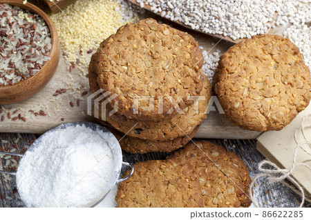 wheat-oatmeal cookies with peanuts, closeup wheat-oatmeal cookies with peanuts, closeup 86622285