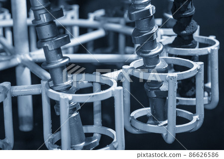 The stress release process  for cam shaft after casting process. 86626586