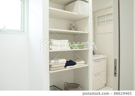 Dressing room for new homes 86629465