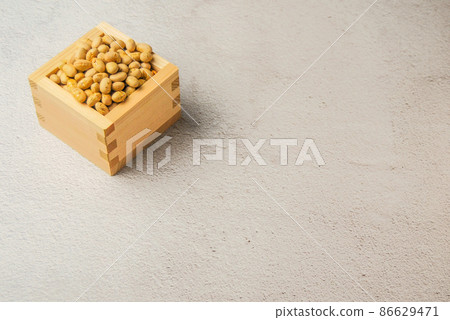 Soybeans for soybeans for Setsubun Soybeans for soybeans for Setsubun 86629471