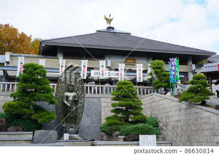 [Setouchi 33 Kannon Sacred Ground] No. 1 Fuaraikanon Temple Shiunden and Kannon Statue Kurashiki City, Okayama Prefecture 86630814