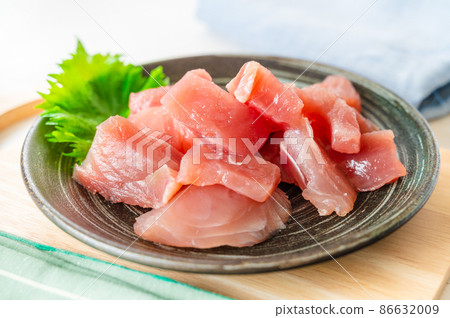 Cutting tuna Cutting tuna 86632009