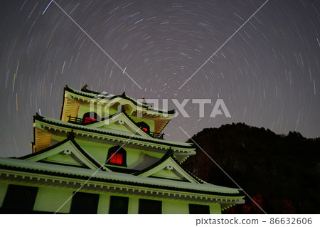 Fujihashi Castle and the trajectory of the stars 86632606