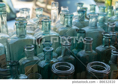 舊瓶子的集合 舊瓶子的集合 86632810
