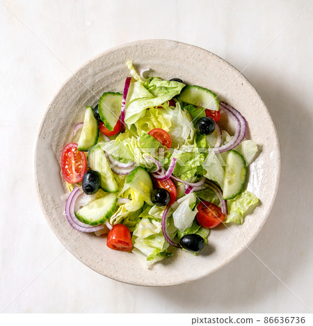 Classic vegetable salad with tomatoes, cucumber, onion 86636736