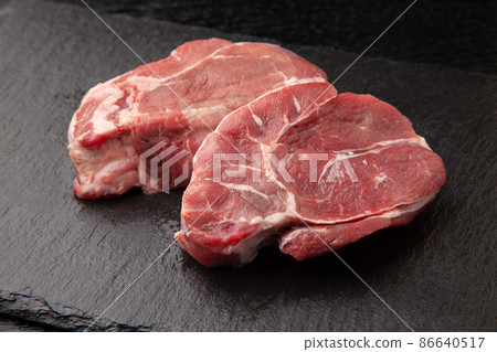 牛潛行肉 86640517
