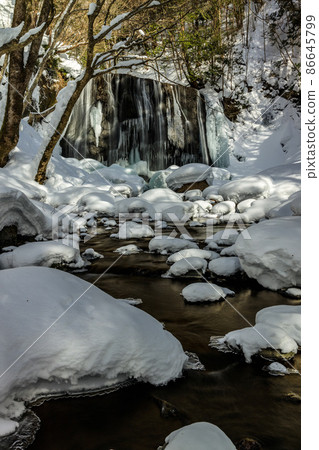 Tatsurazawa不動的瀑布的流動 86645799