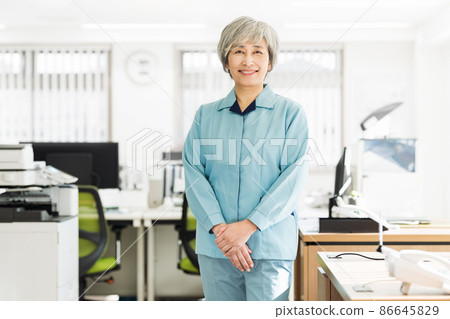 Cleaning staff portrait 86645829