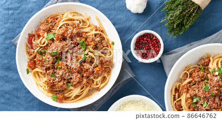Pasta Bolognese spaghetti. Long banner with Fettuccine, mincemeat and tomatoes 86646762