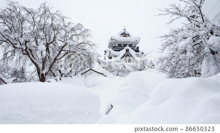 The castle tower of the snowy country, Yokote City, Akita Prefecture 86650323