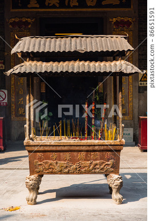 中國廣州華林禪寺的香爐 86651591