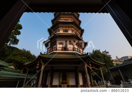 中國廣州六園寺六園花塔 中國廣州六園寺六園花塔 86651633