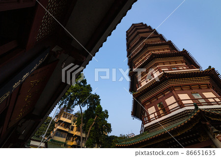 中國廣州六園寺六園花塔 中國廣州六園寺六園花塔 86651635
