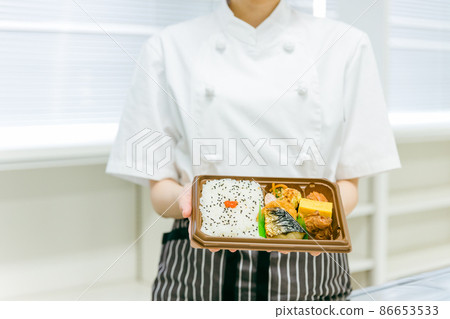 做午餐的女廚師(沒有臉) 做午餐的女廚師(沒有臉) 86653533