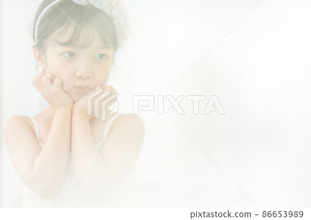 children lifestyle princess mirror girl 86653989