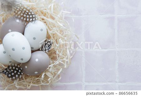 Easter eggs in straw nest 86656635