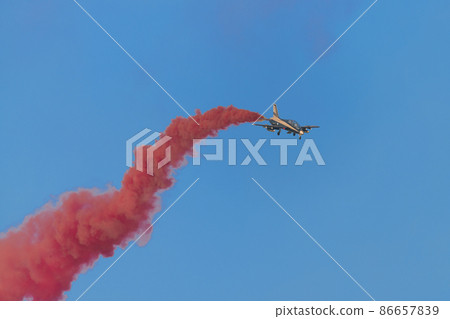 UAE Air Force Acrobat Team "Al Fulsan" Solo UAE Air Force Acrobat Team "Al Fulsan" Solo 86657839