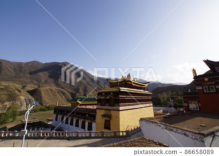 Tibetan Amdo region collaboration landscape Tibetan Amdo region collaboration landscape 86658089
