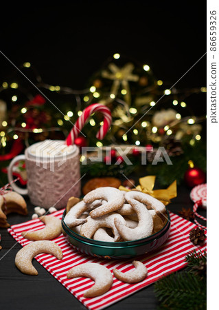 Gift box full of Traditional German or Austrian Vanillekipferl vanilla kipferl cookies 86659326
