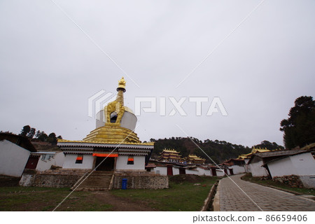 Langmusi, Gansu Province, China Celtigonpa and Chorten 86659406