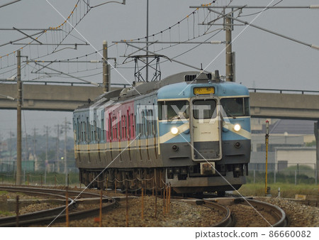 北陸本線加賀-笠間-三河JR西415系800系C08組織(金澤) 86660082