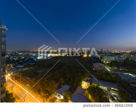 Bangkok, Thailand Bangna district distant view night view / Bangkok, Thailand 86661008