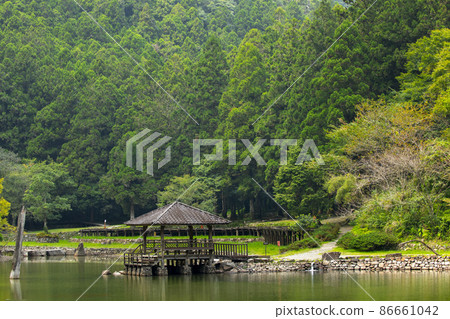 台灣,高山湖泊,明池,涼亭,台湾、高山湖、明池、パビリオン、 lake, pavilion, 台灣,高山湖泊,明池,涼亭,台湾、高山湖、明池、パビリオン、 lake, pavilion, 86661042