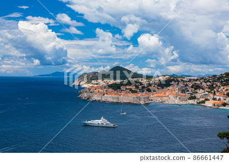 被亞得里亞海環繞的克羅地亞老城杜布羅夫尼克 86661447