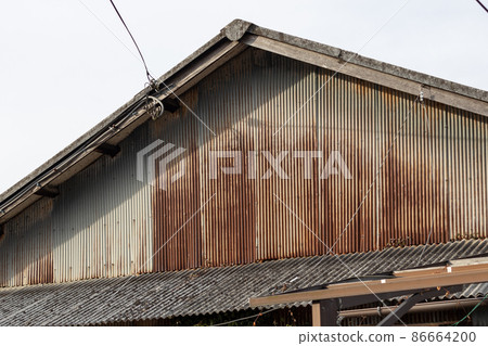 生鏽的舊鍍鋅鐵牆 生鏽的舊鍍鋅鐵牆 86664200