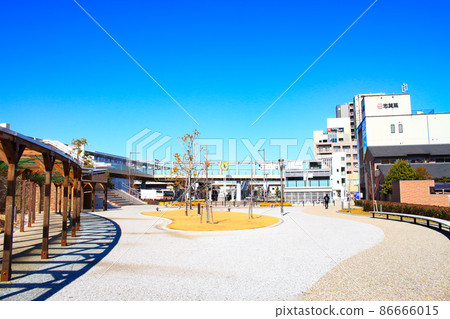 岡崎市JR岡崎站前廣場的風景 岡崎市JR岡崎站前廣場的風景 86666015