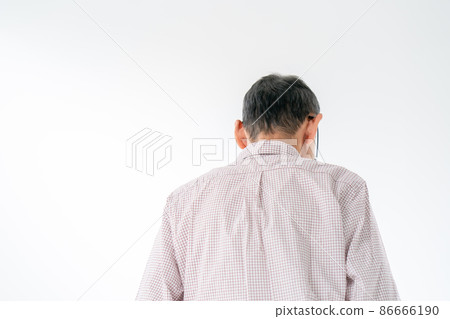 Worried, anxious, worried, senior, back view Worried, anxious, worried, senior, back view 86666190
