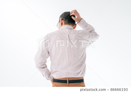 Worried, anxious, worried, senior, back view 86666193